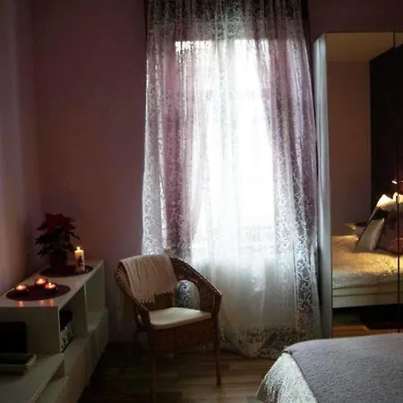 Cosy And Bright - Old Town *